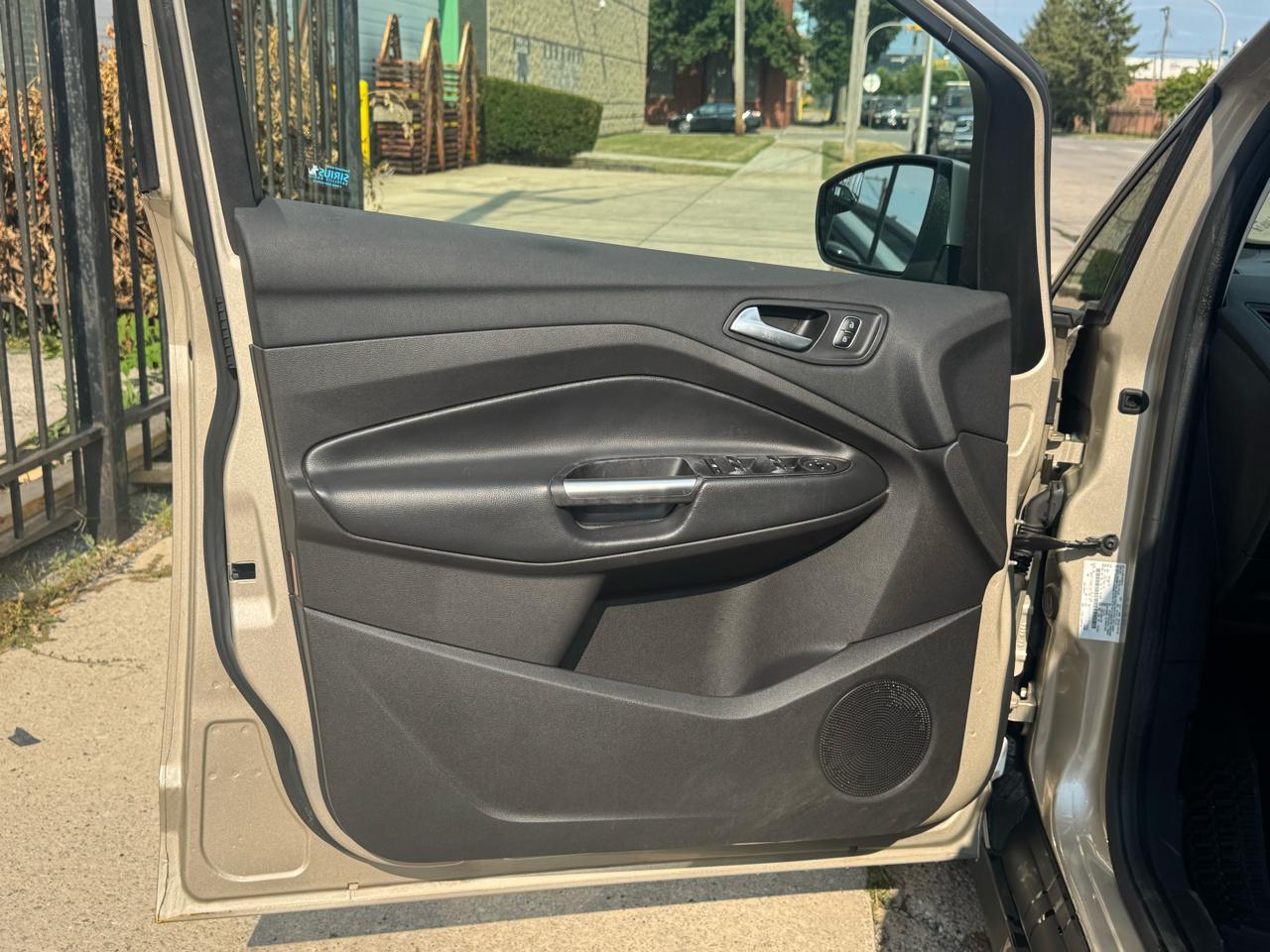 Ford C-Max Hybrid SE 2017