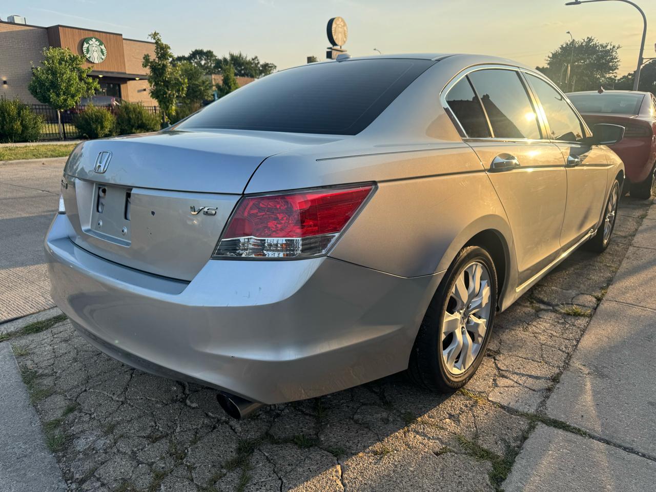 Honda Accord EX-L V-6 Sedan AT 2010