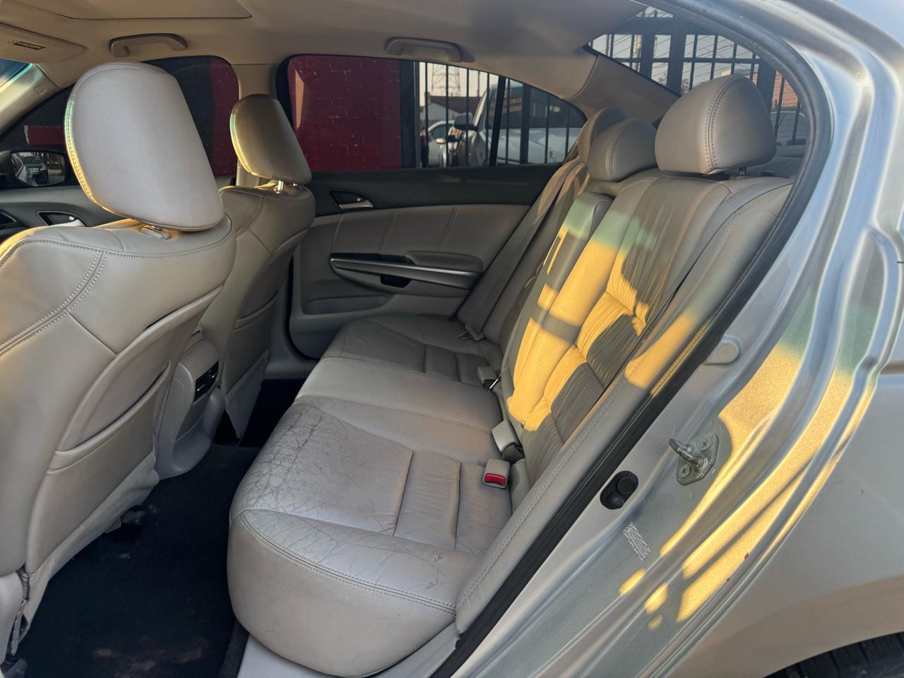 Honda Accord EX-L V-6 Sedan AT 2010