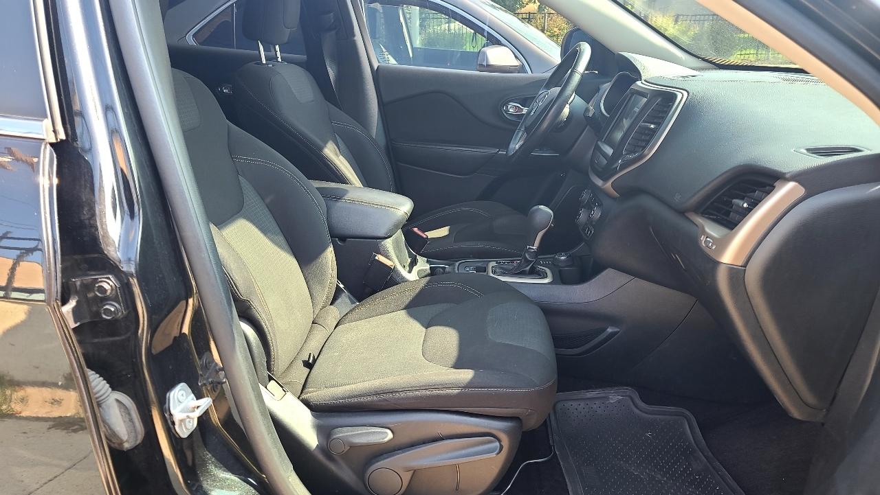 Jeep Cherokee Latitude 4WD 2016