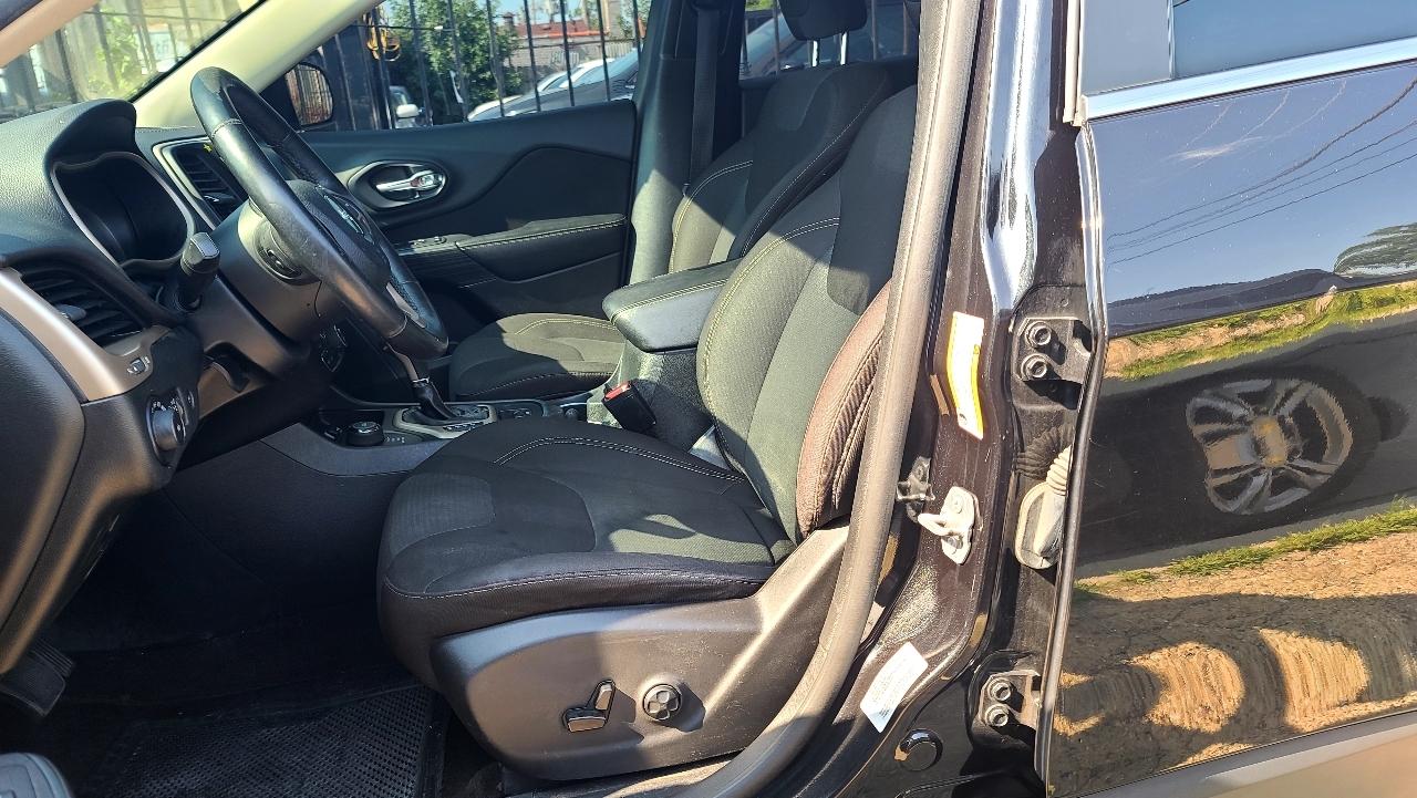 Jeep Cherokee Latitude 4WD 2016