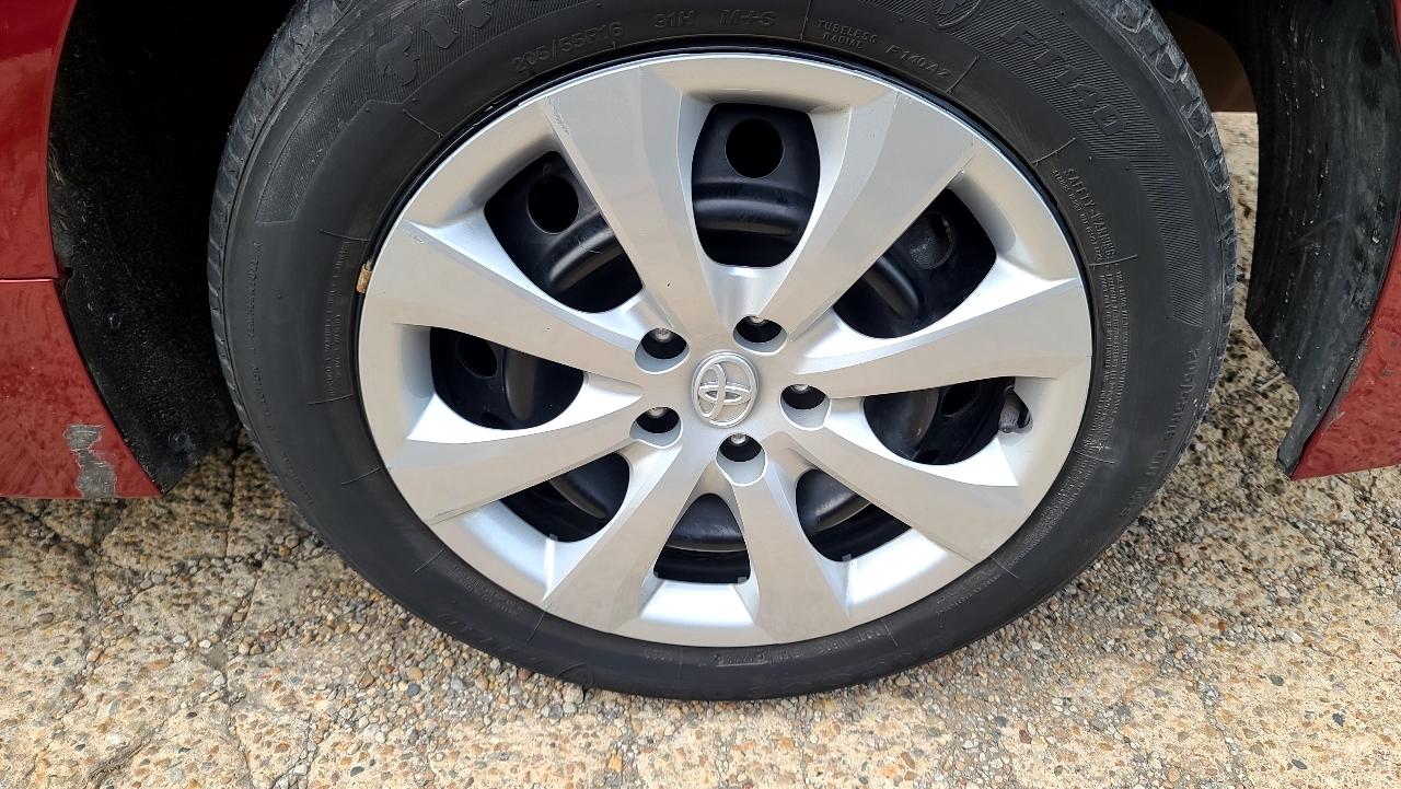 Toyota Corolla LE 2023