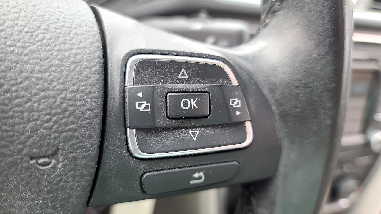 Volkswagen Passat 1.8T SE AT 2014