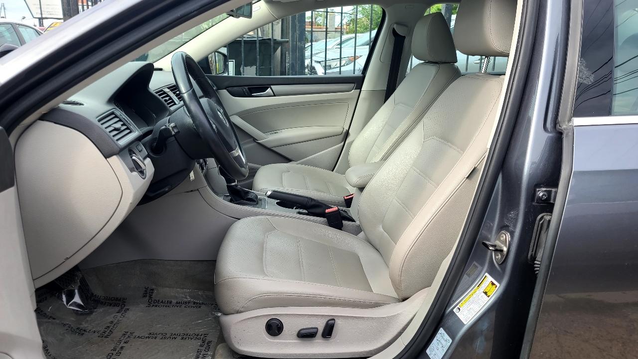 Volkswagen Passat 1.8T SE AT 2014