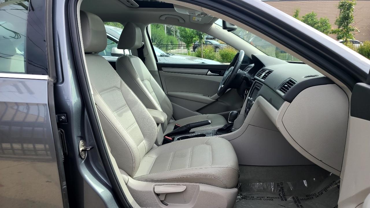 Volkswagen Passat 1.8T SE AT 2014