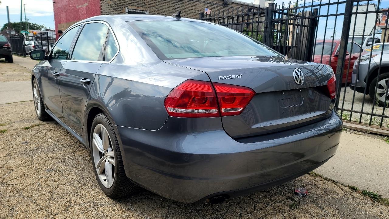 Volkswagen Passat 1.8T SE AT 2014