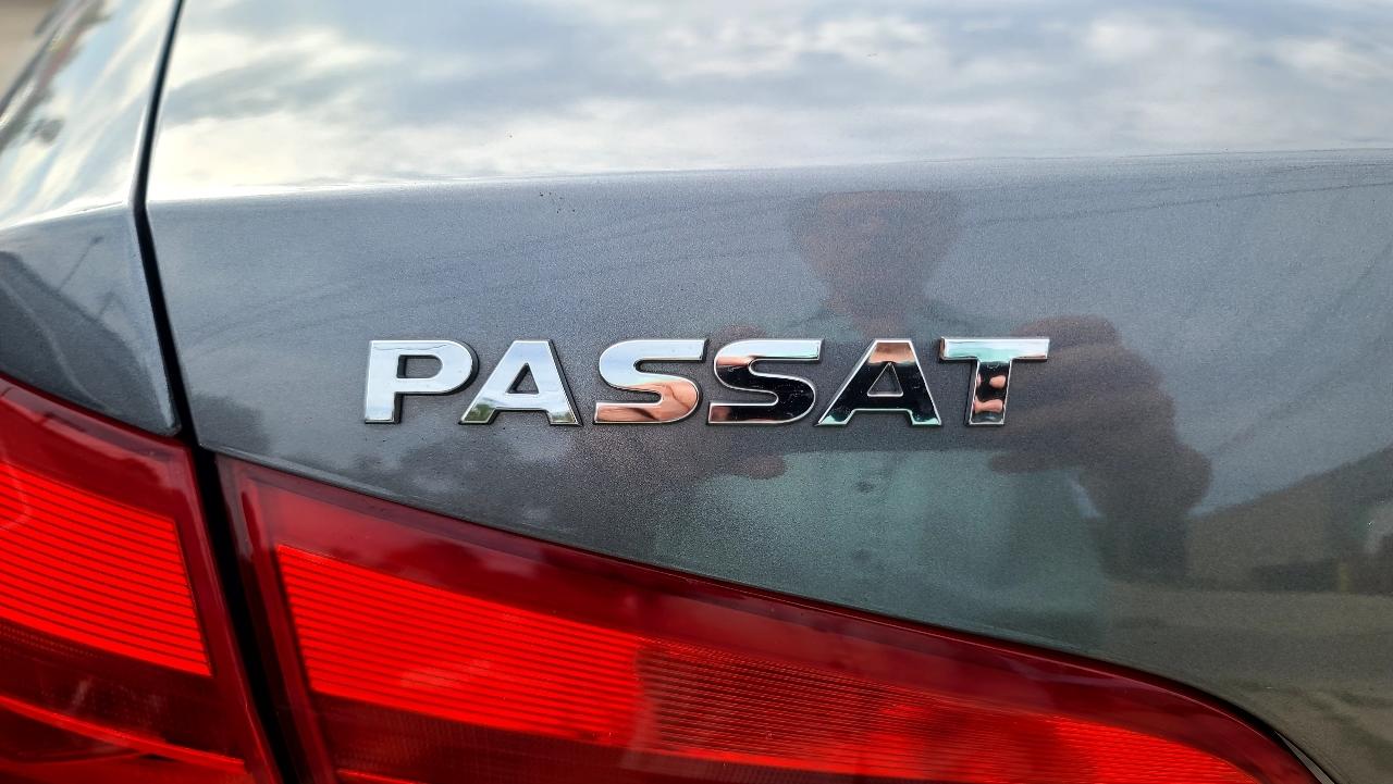 Volkswagen Passat 1.8T SE AT 2014
