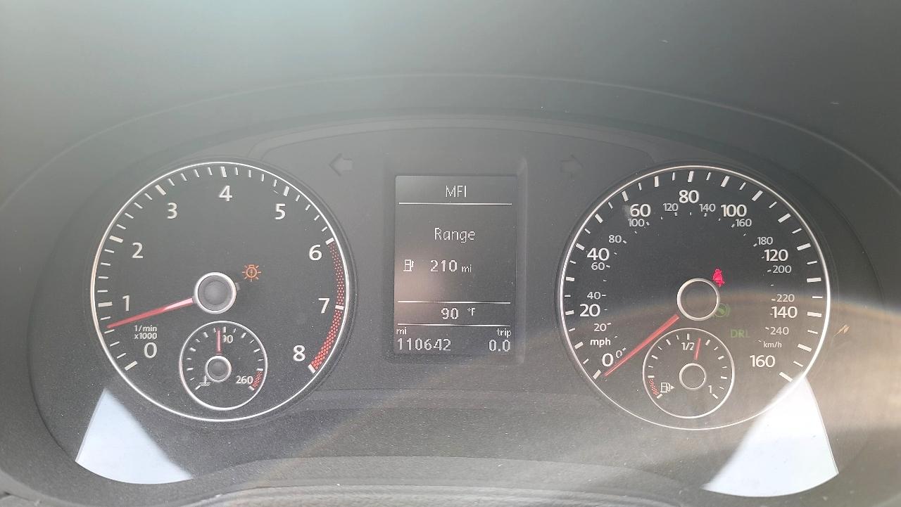 Volkswagen Passat 1.8T SE AT 2014
