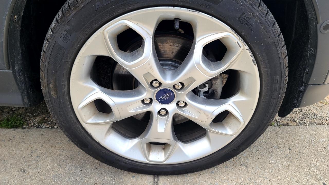 Ford Escape Titanium 4WD 2013