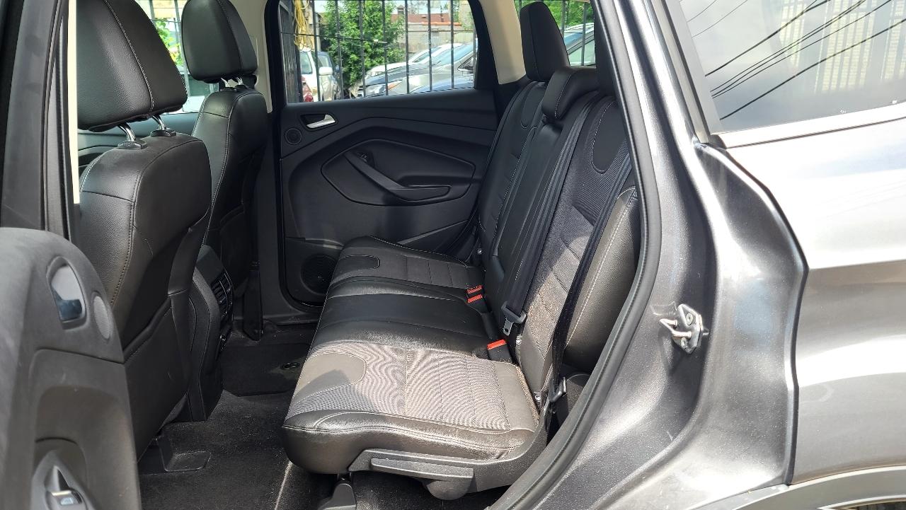 Ford Escape Titanium 4WD 2013