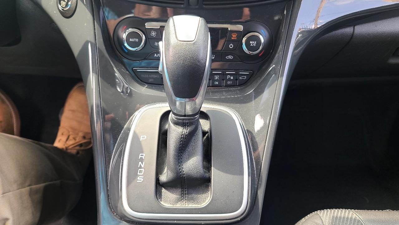 Ford Escape Titanium 4WD 2013