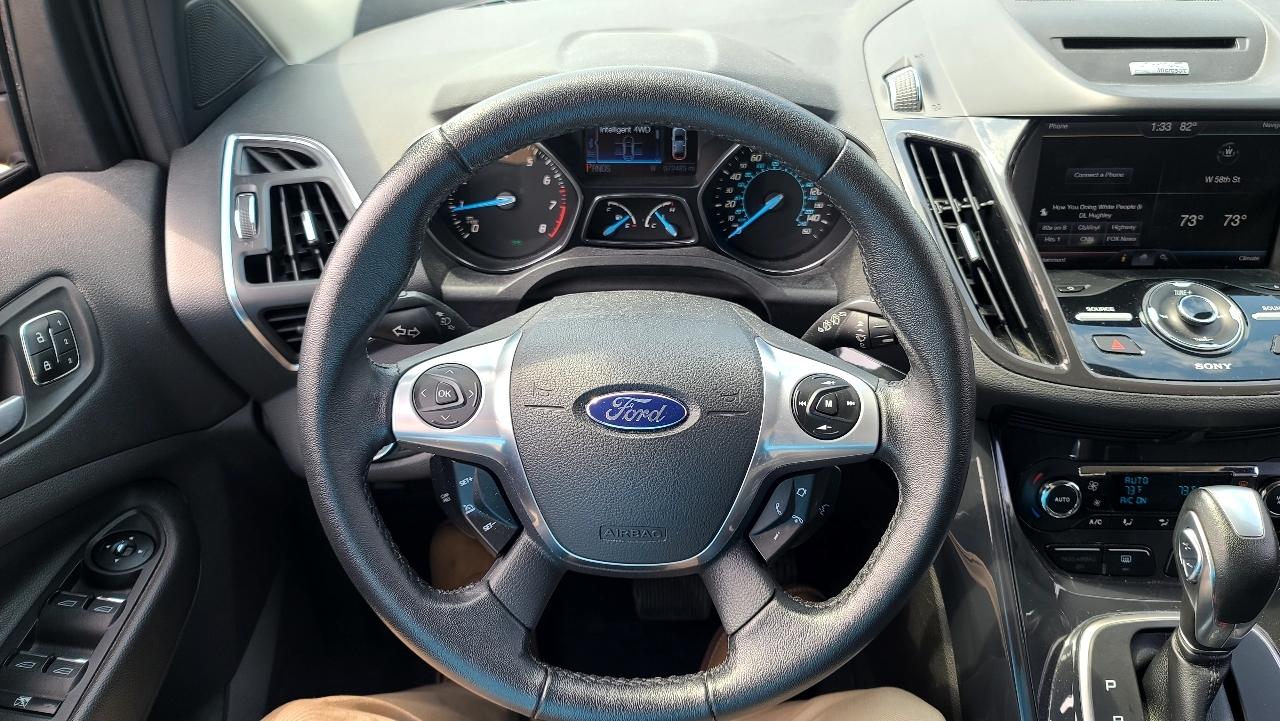 Ford Escape Titanium 4WD 2013