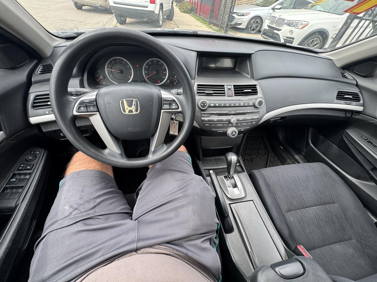 Honda Accord LX sedan AT 2012