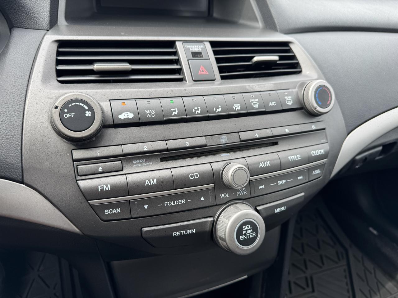 Honda Accord LX sedan AT 2012