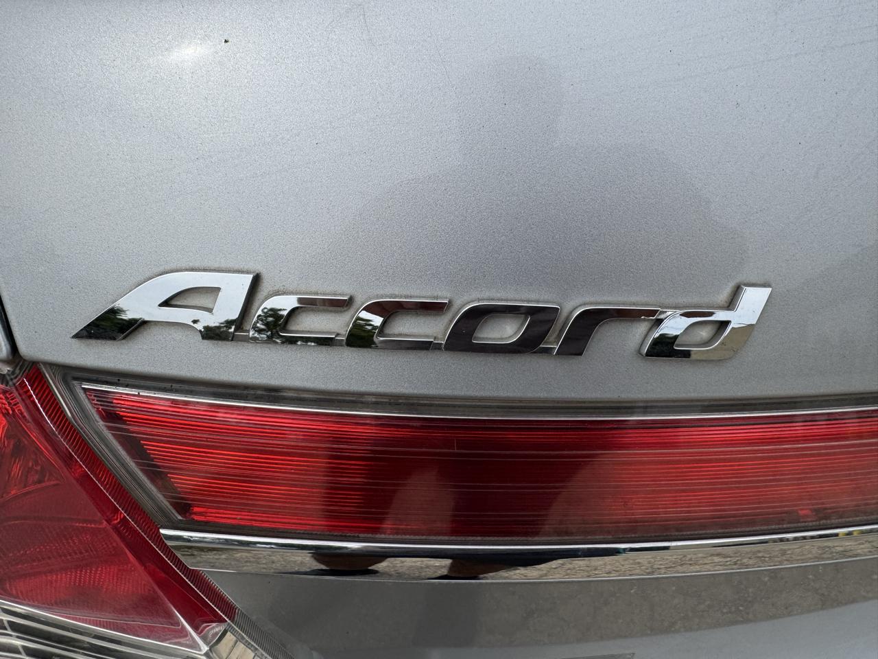 Honda Accord LX sedan AT 2012