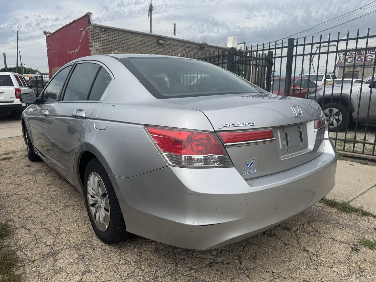 Honda Accord LX sedan AT 2012