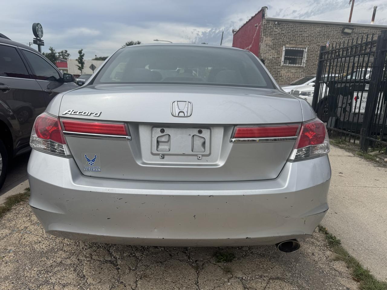 Honda Accord LX sedan AT 2012