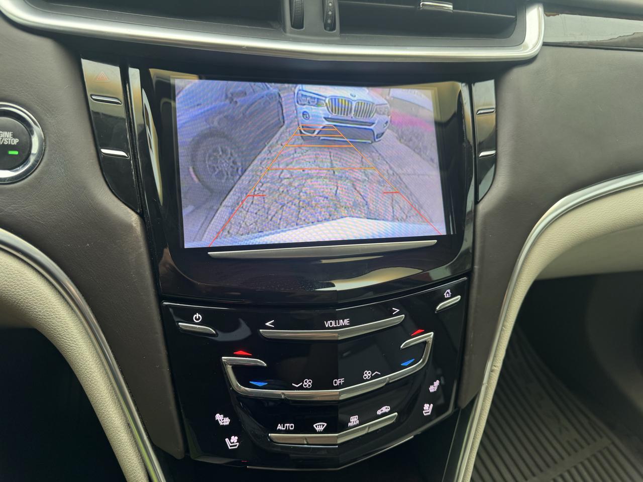 Cadillac XTS photo 13