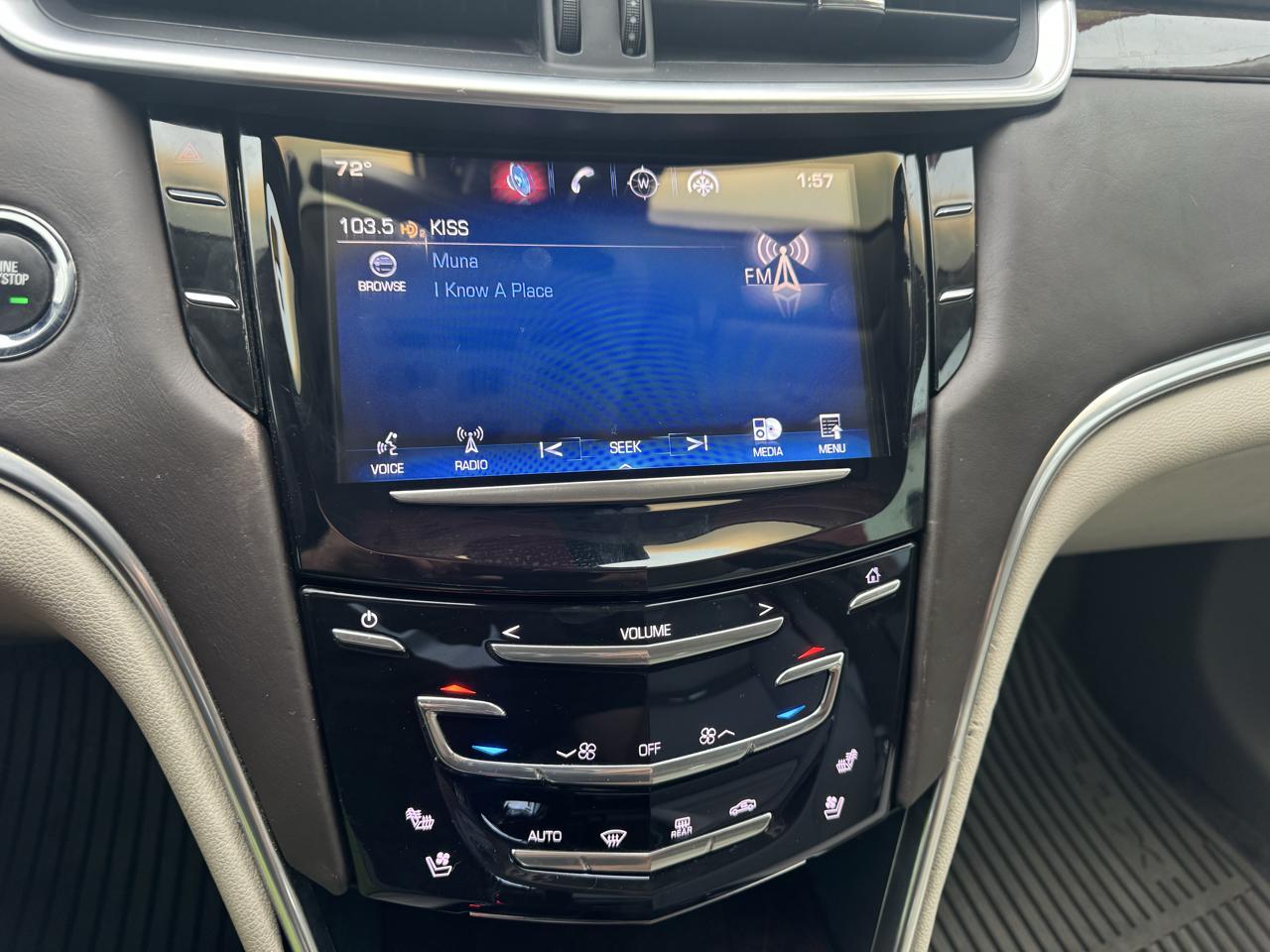 Cadillac XTS photo 16