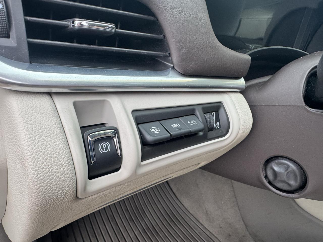 Cadillac XTS photo 19