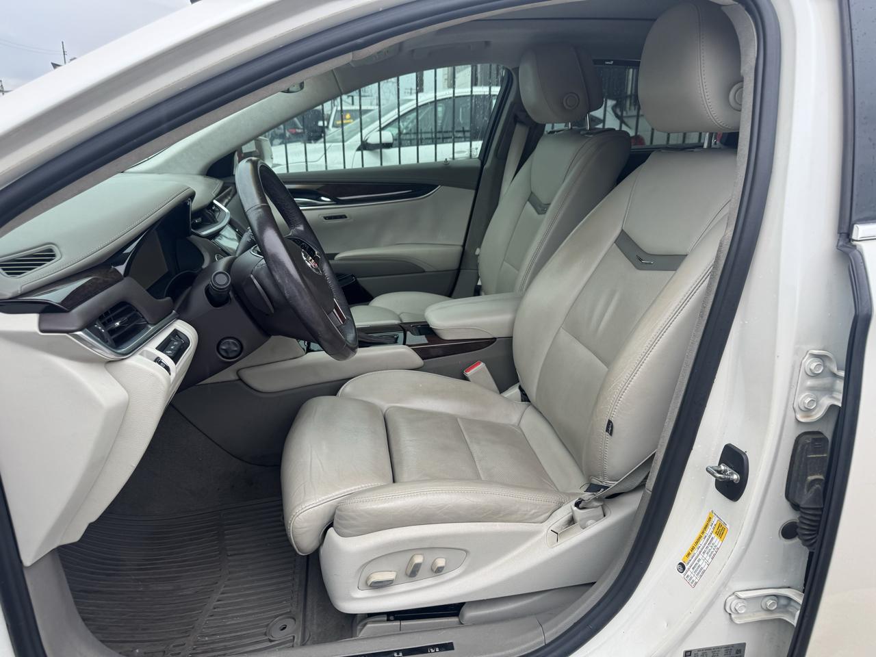 Cadillac XTS photo 12