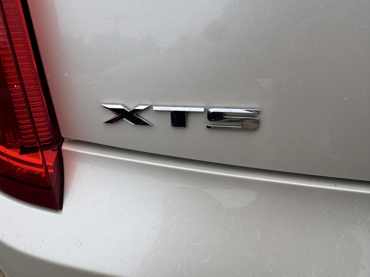 Cadillac XTS photo 28