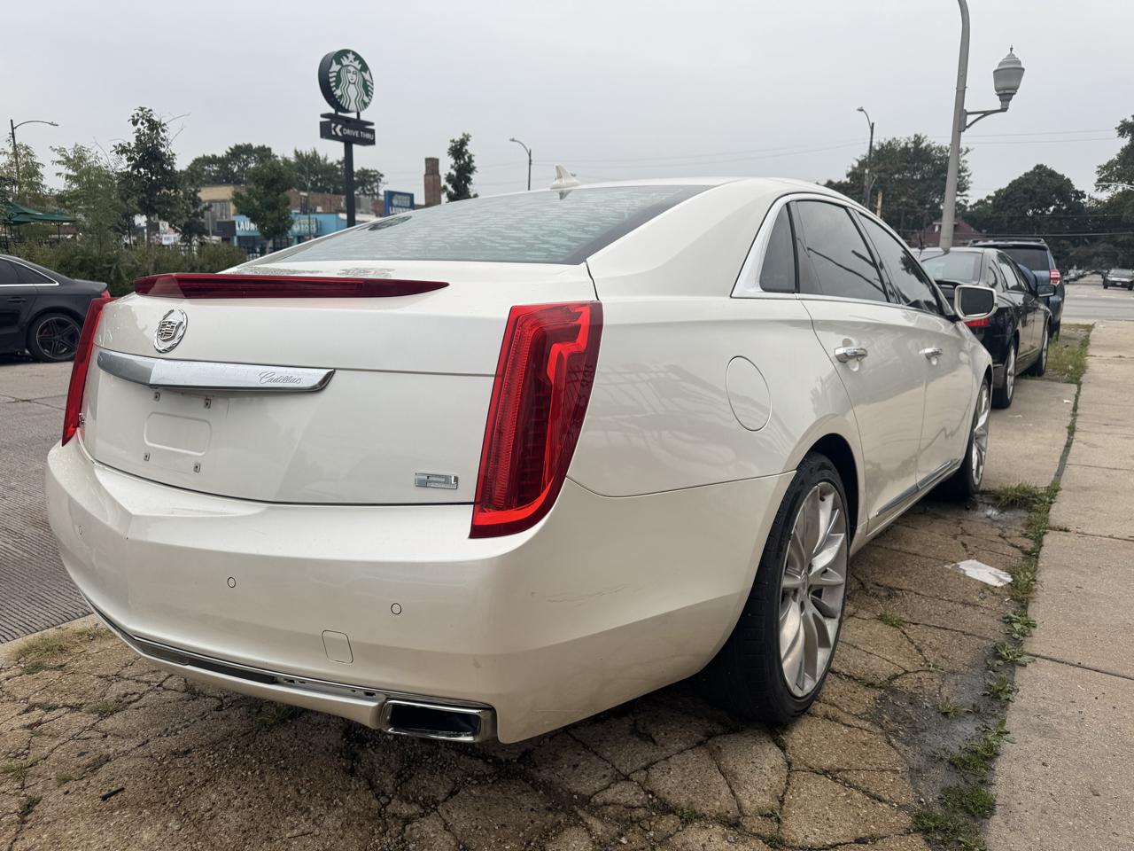 Cadillac XTS photo 5
