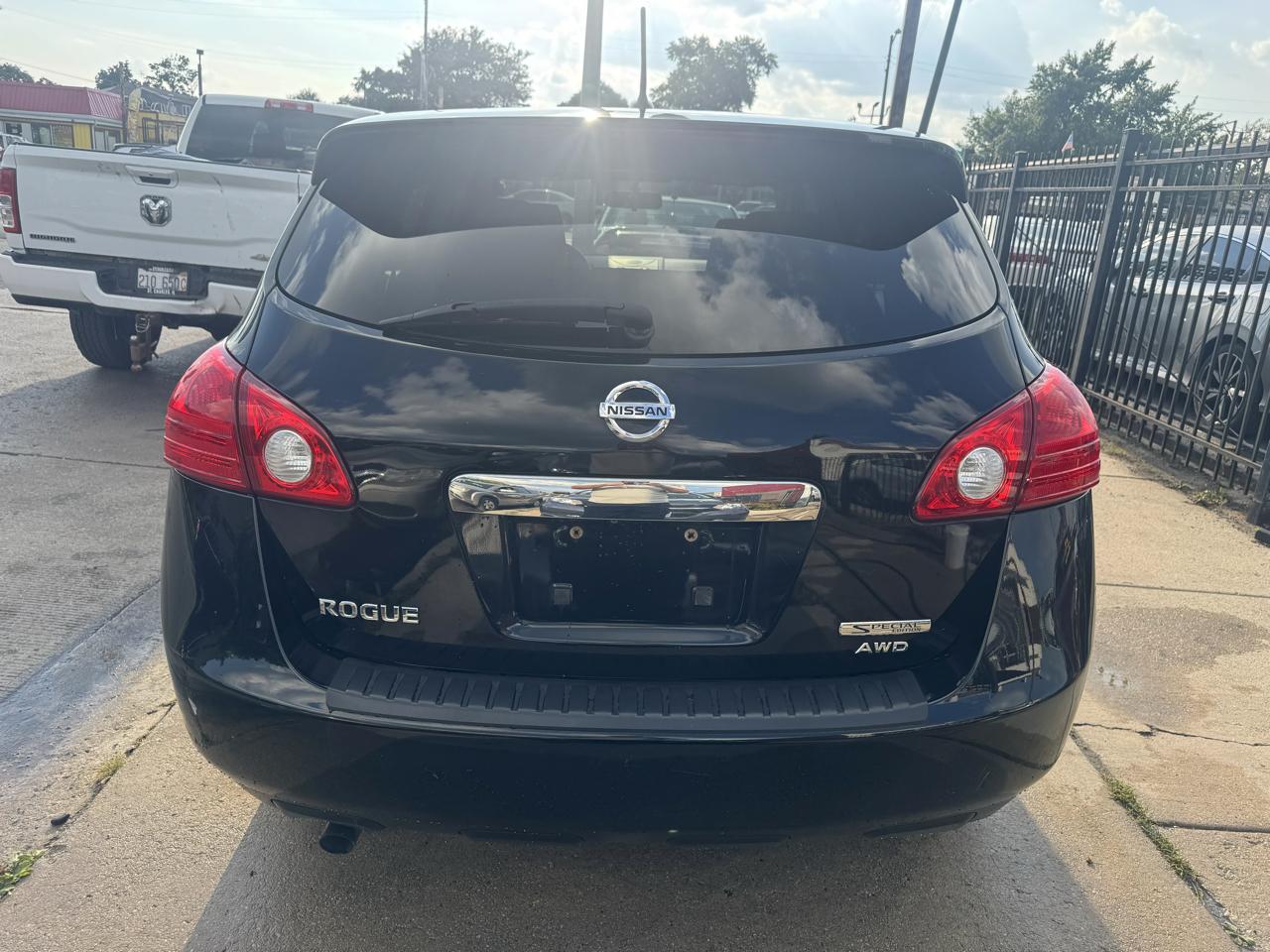 Nissan Rogue S AWD 2013