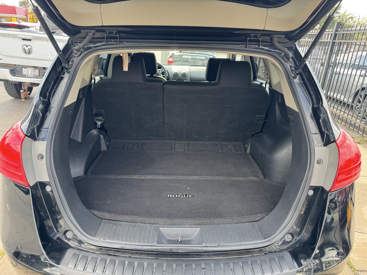 Nissan Rogue S AWD 2013