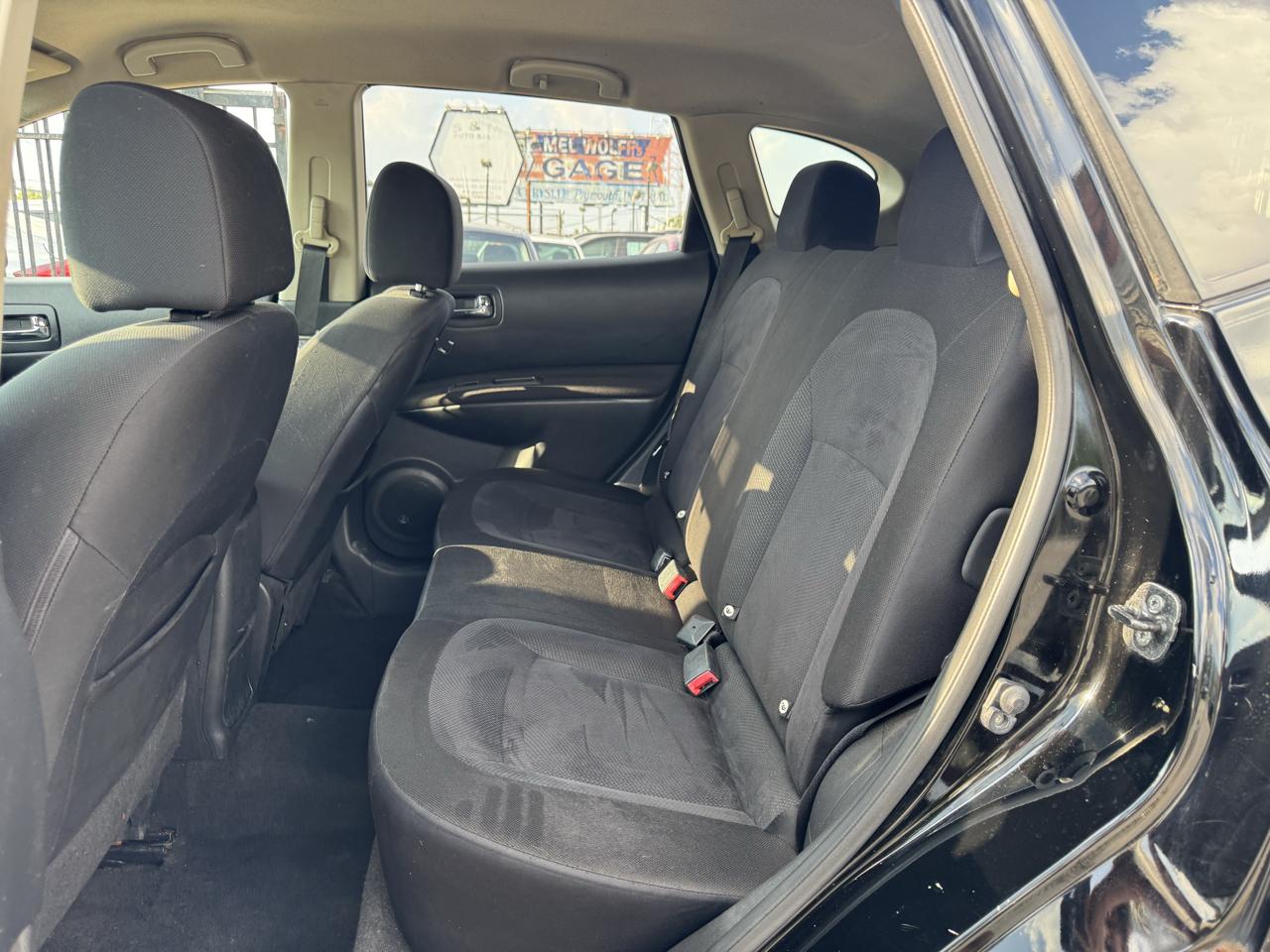 Nissan Rogue S AWD 2013