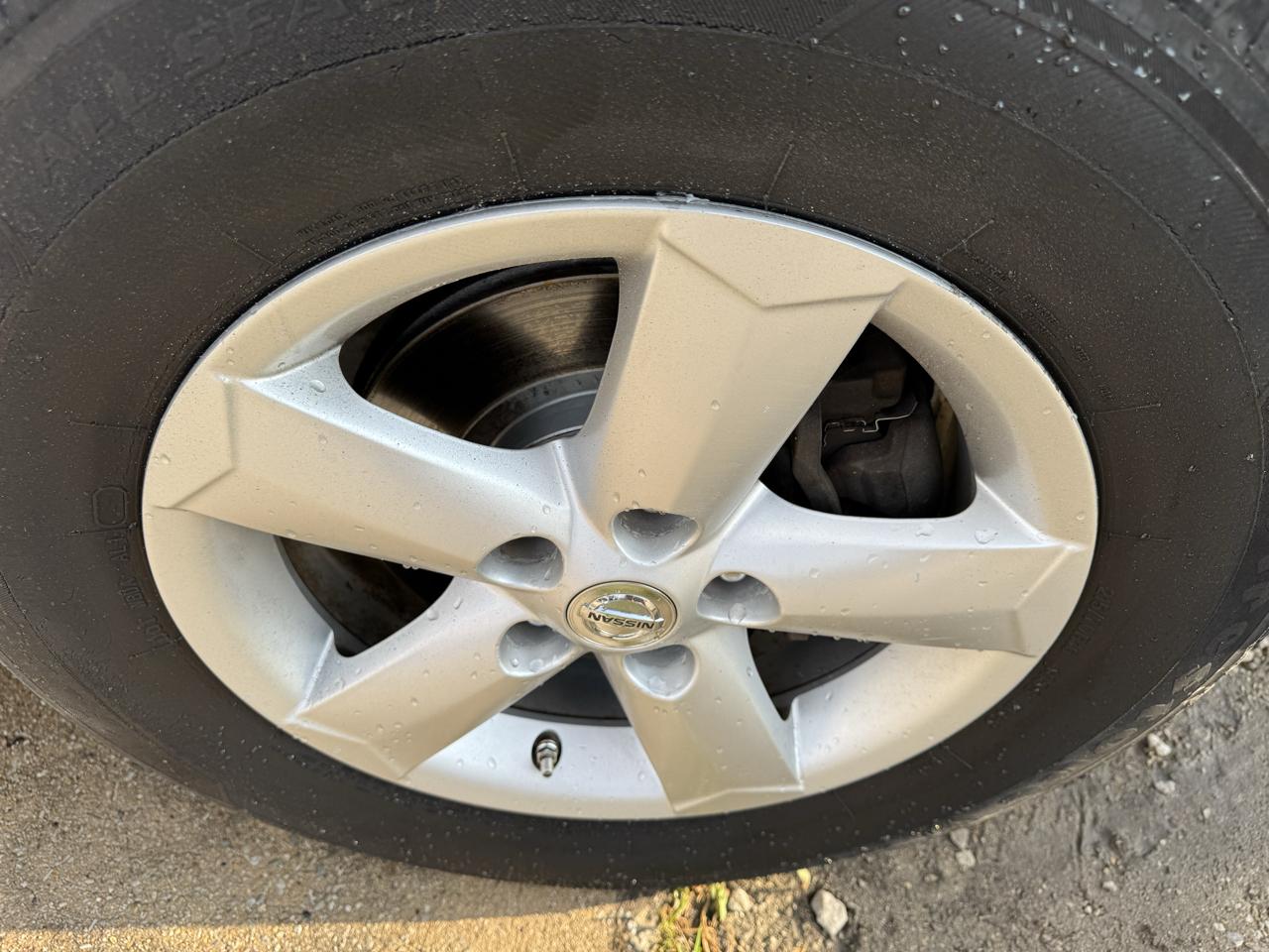 Nissan Rogue S AWD 2013