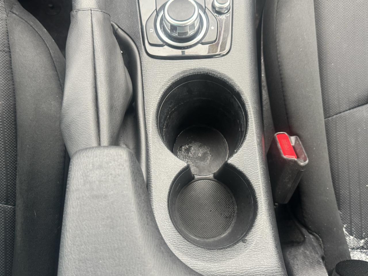 Mazda Mazda3 photo 18
