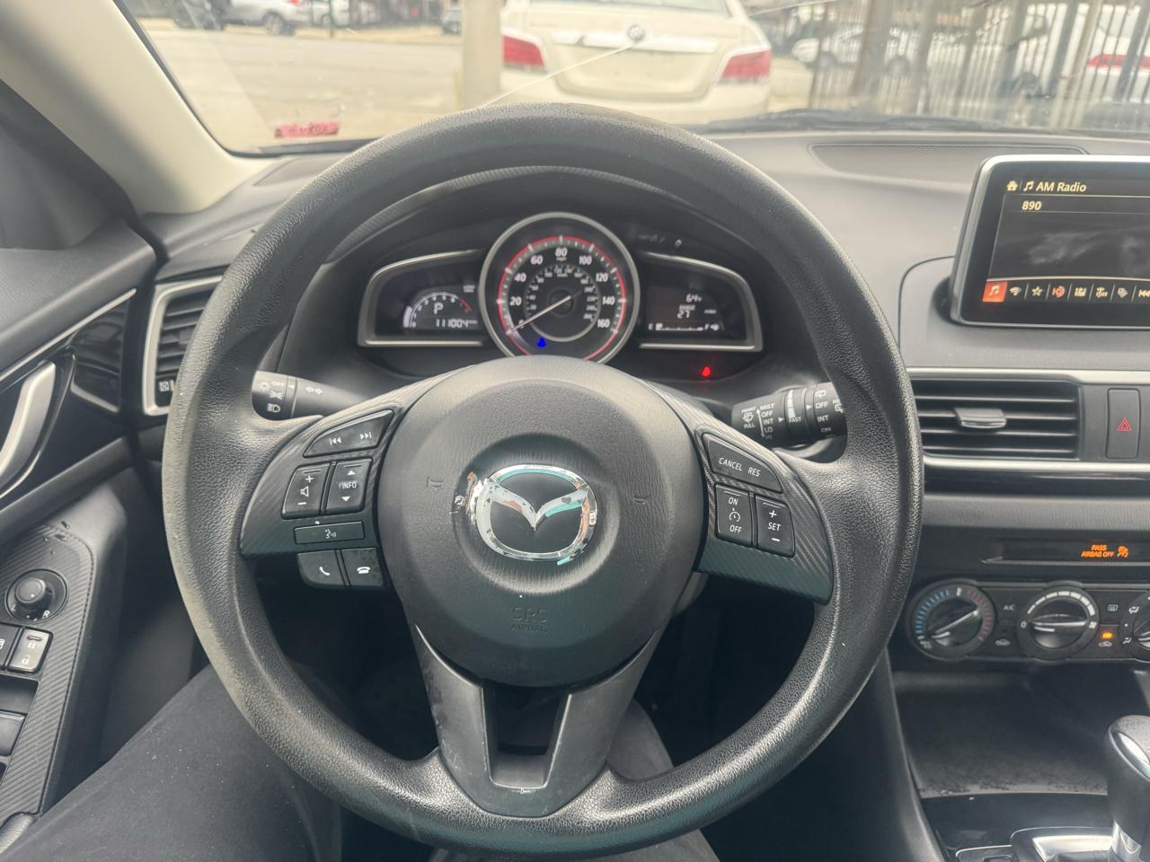 Mazda Mazda3 photo 10