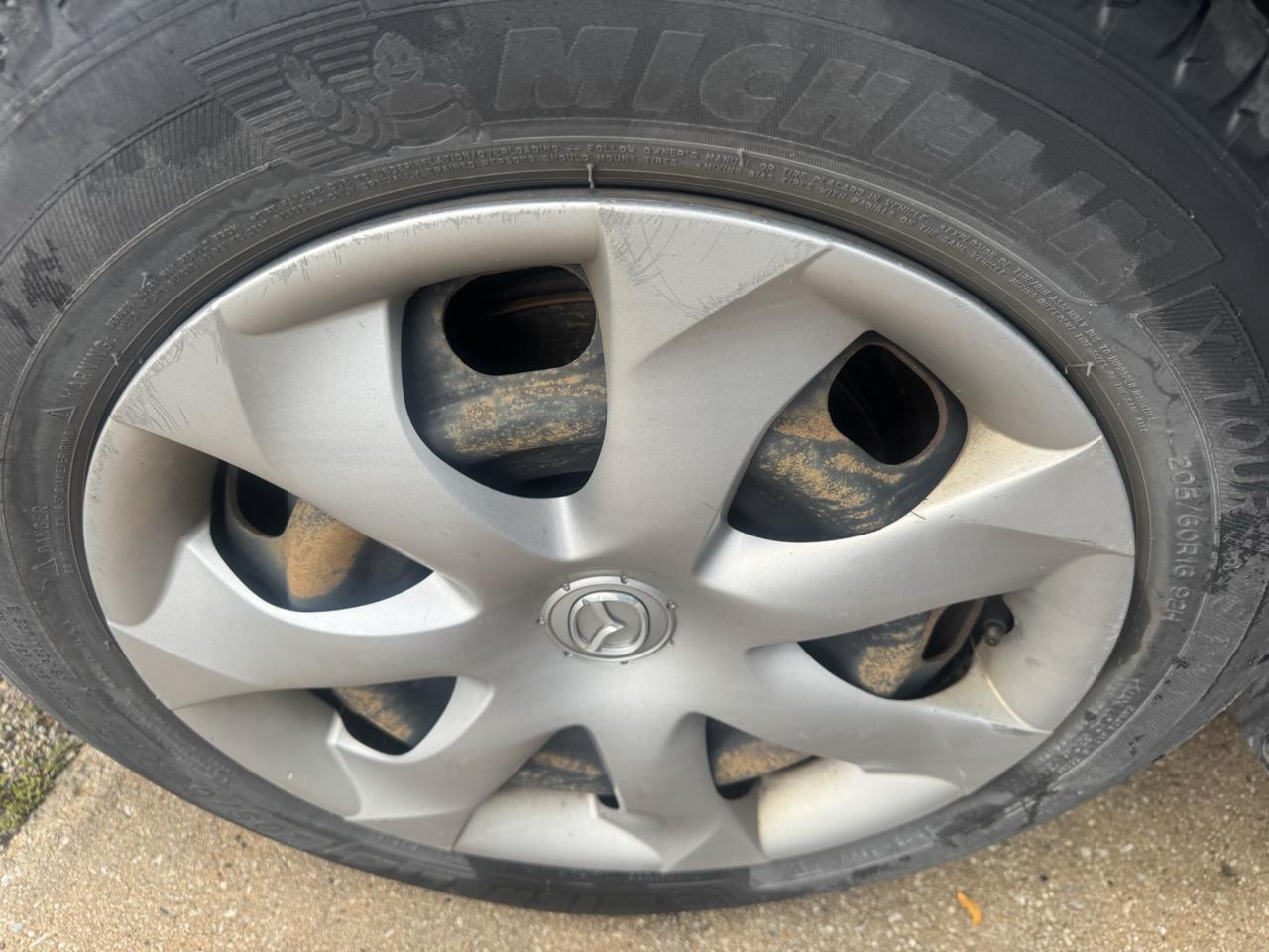 Mazda Mazda3 photo 32