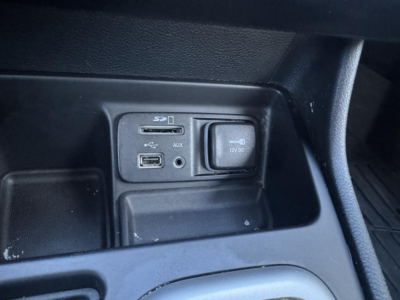 Jeep Cherokee photo 17