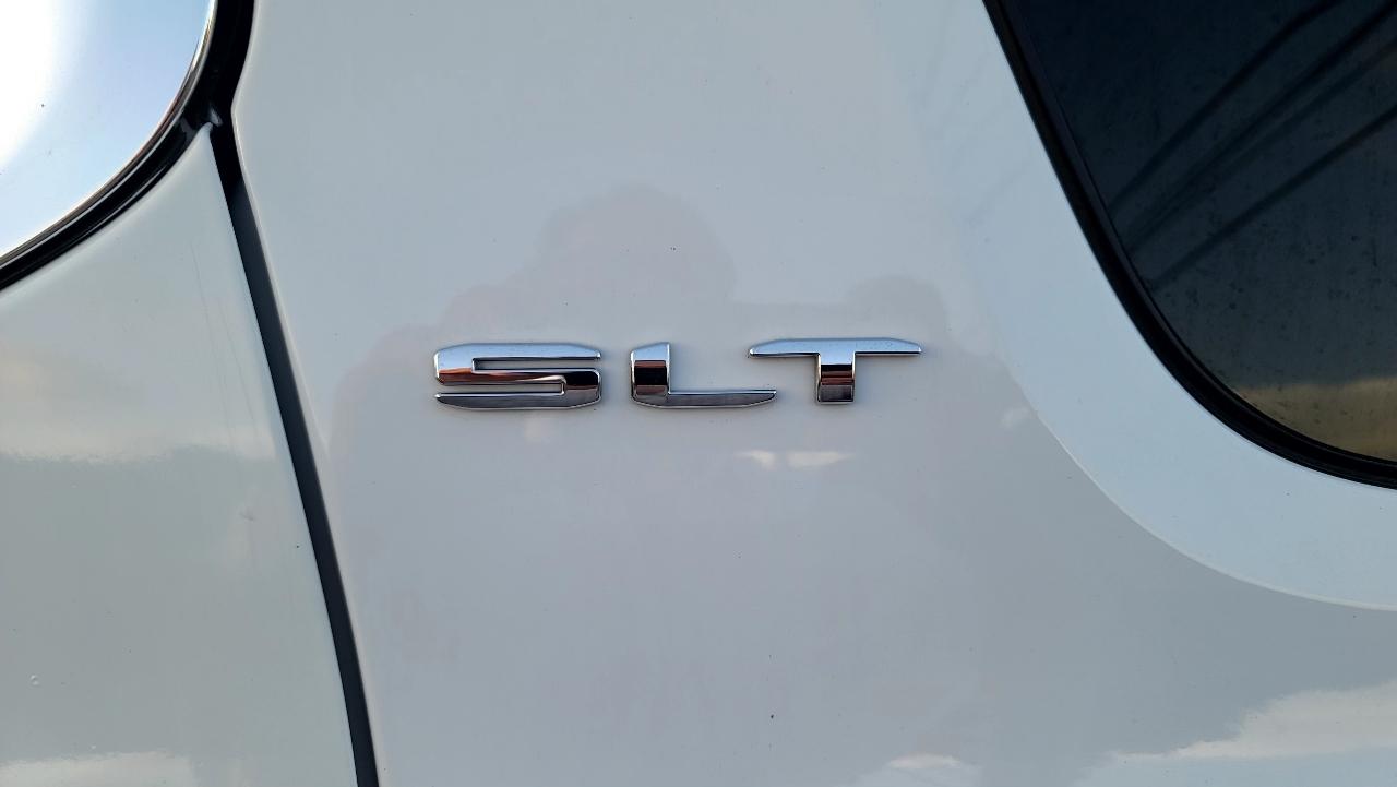 GMC Acadia SLT 2023