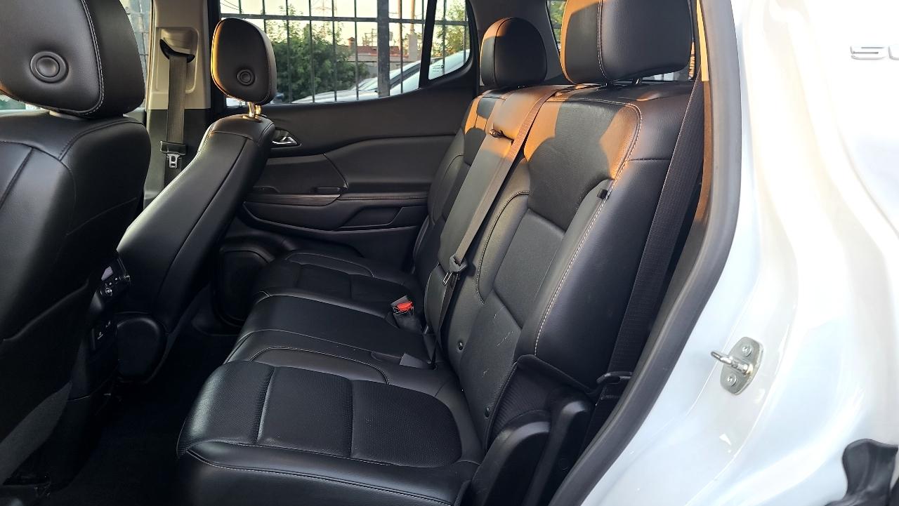 GMC Acadia SLT 2023