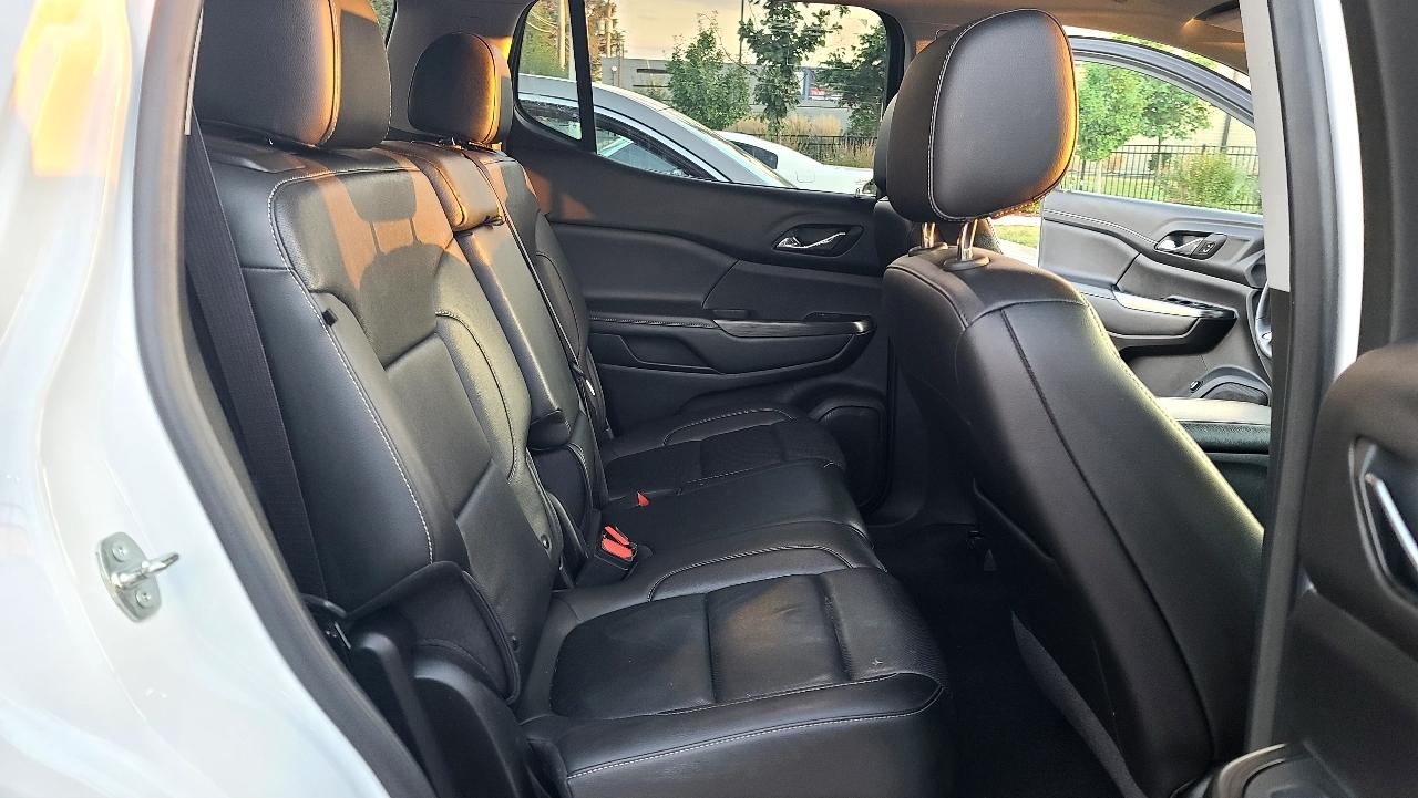 GMC Acadia SLT 2023