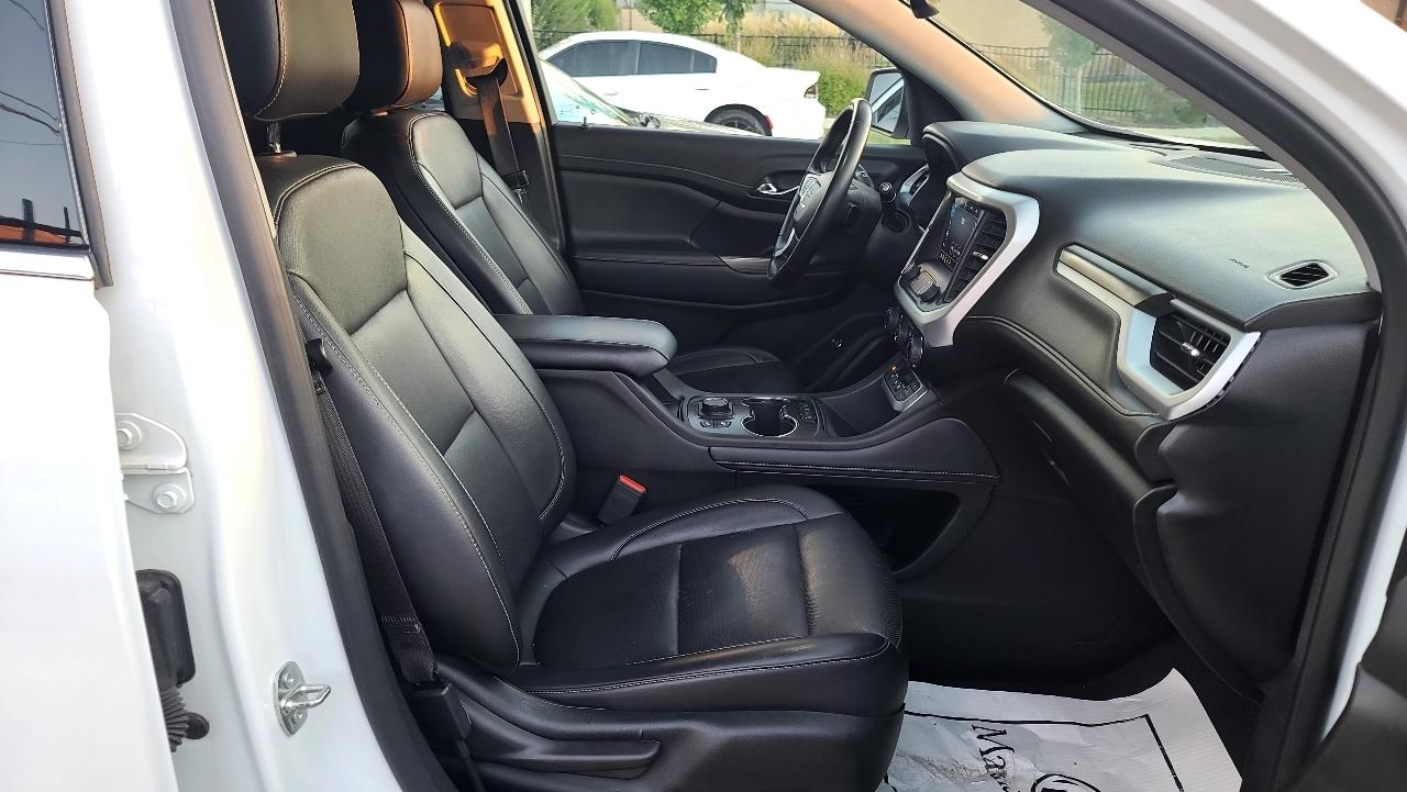 GMC Acadia SLT 2023