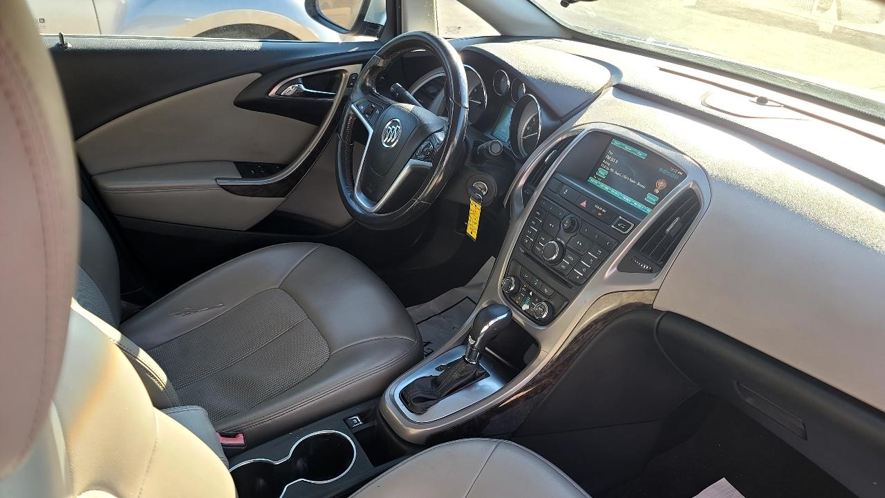Buick Verano Base 2012