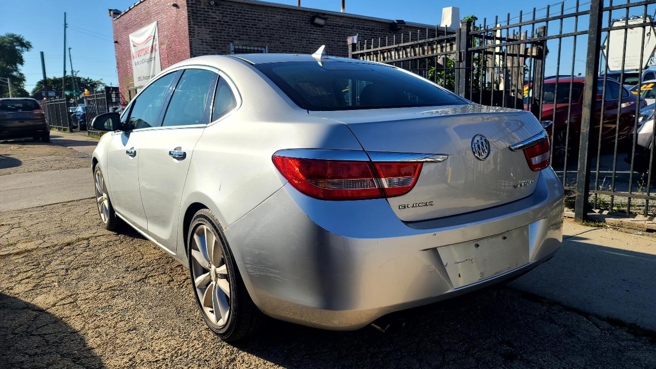 Buick Verano Base 2012