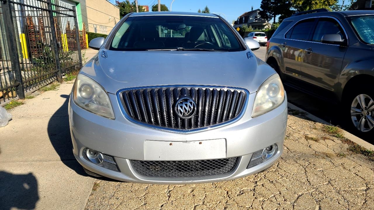 Buick Verano Base 2012