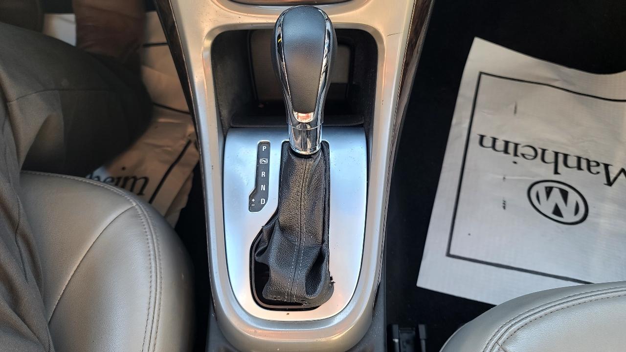 Buick Verano Base 2012