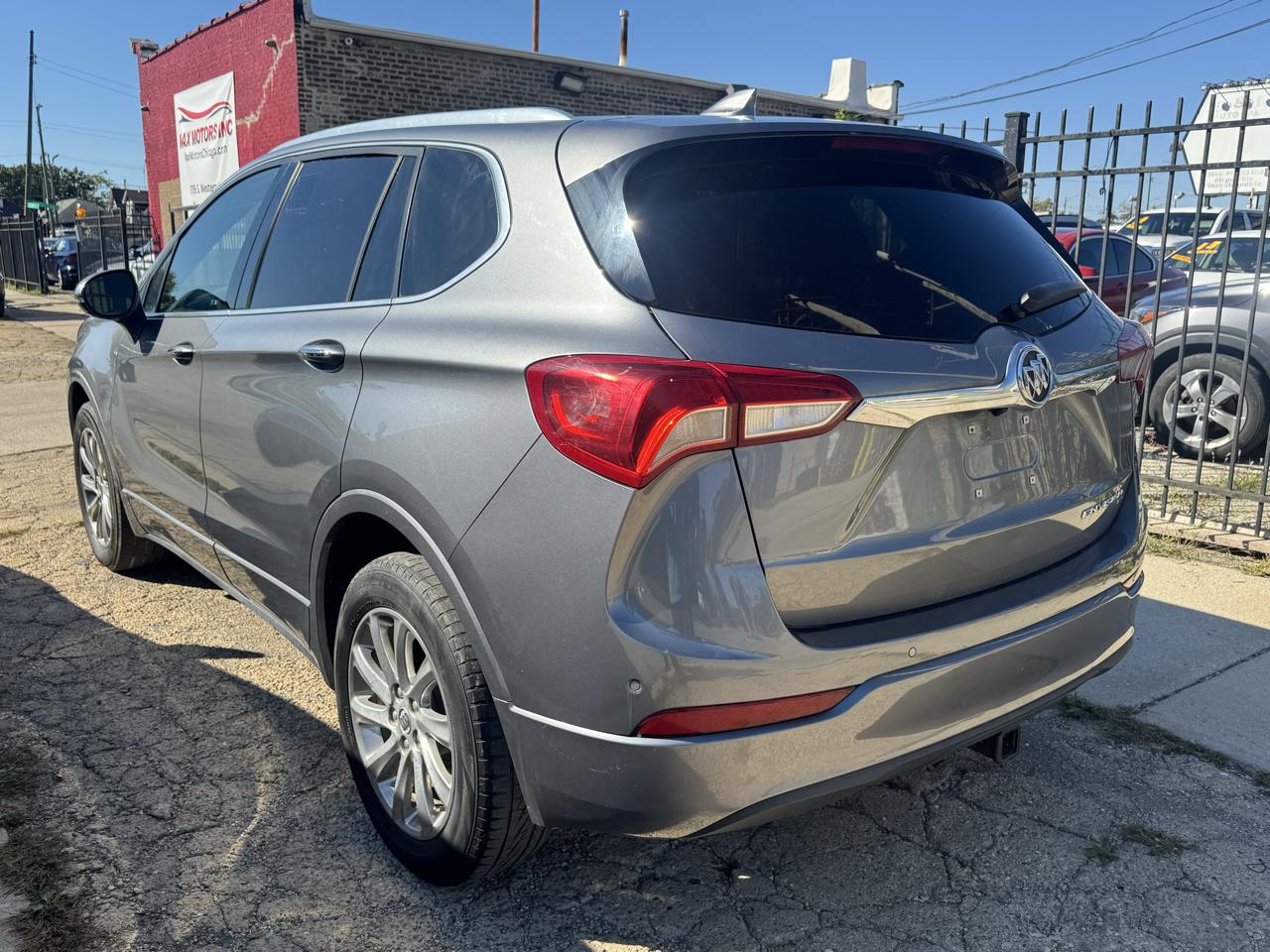 Buick Envision photo 2