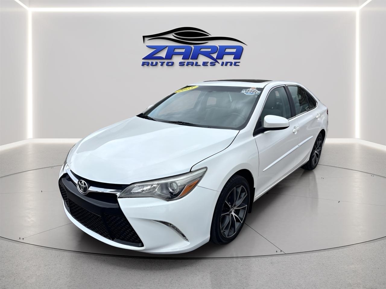 2015 Toyota Camry 4dr Sdn I4 Auto XLE (Natl)