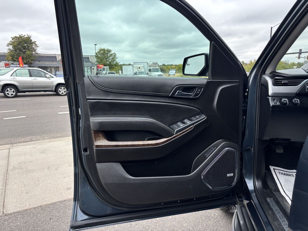 Chevrolet Tahoe 4WD 4dr LT 2020