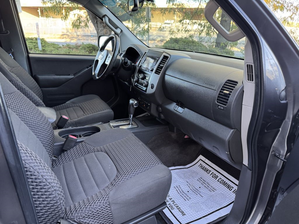 Nissan Frontier 4WD King Cab Auto SV 2016