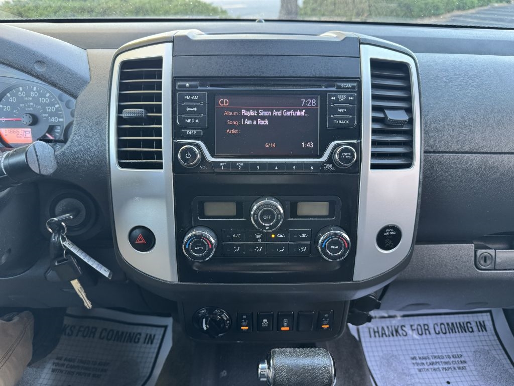 Nissan Frontier 4WD King Cab Auto SV 2016