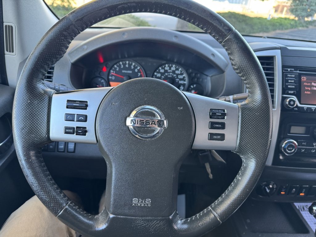 Nissan Frontier 4WD King Cab Auto SV 2016