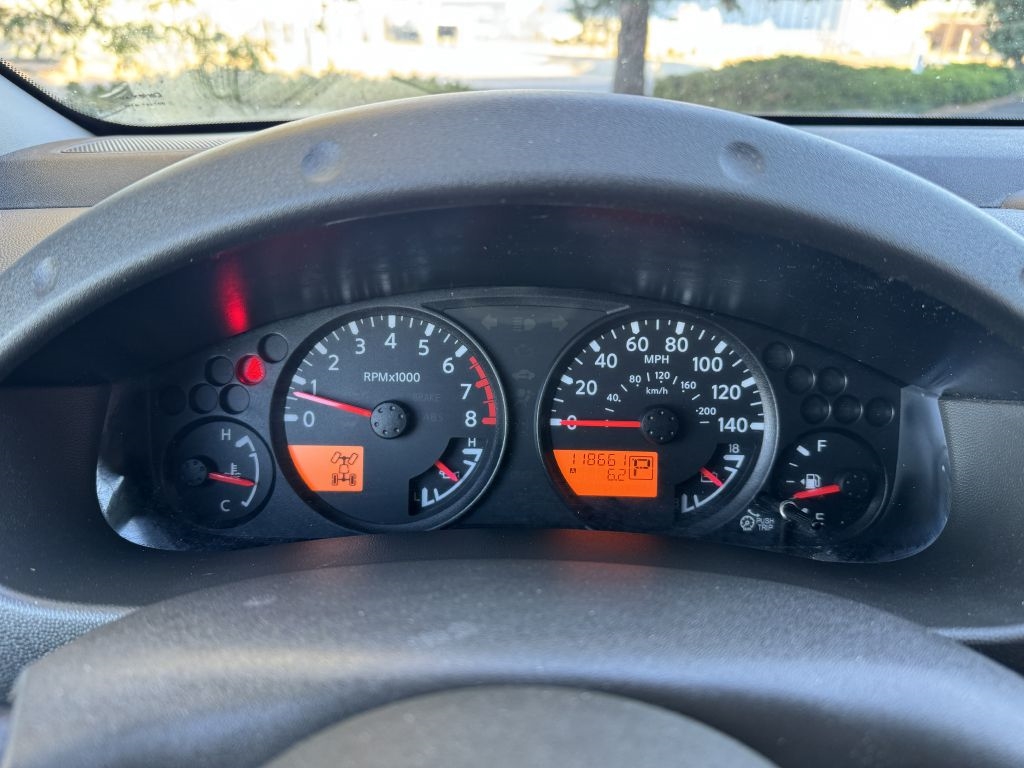 Nissan Frontier 4WD King Cab Auto SV 2016